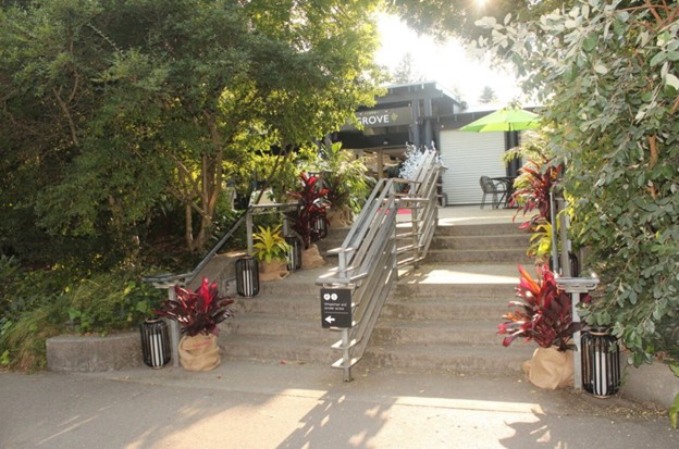 Entrance to 1899 Grove