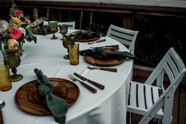 Woodsy table decor with floral centerpiece